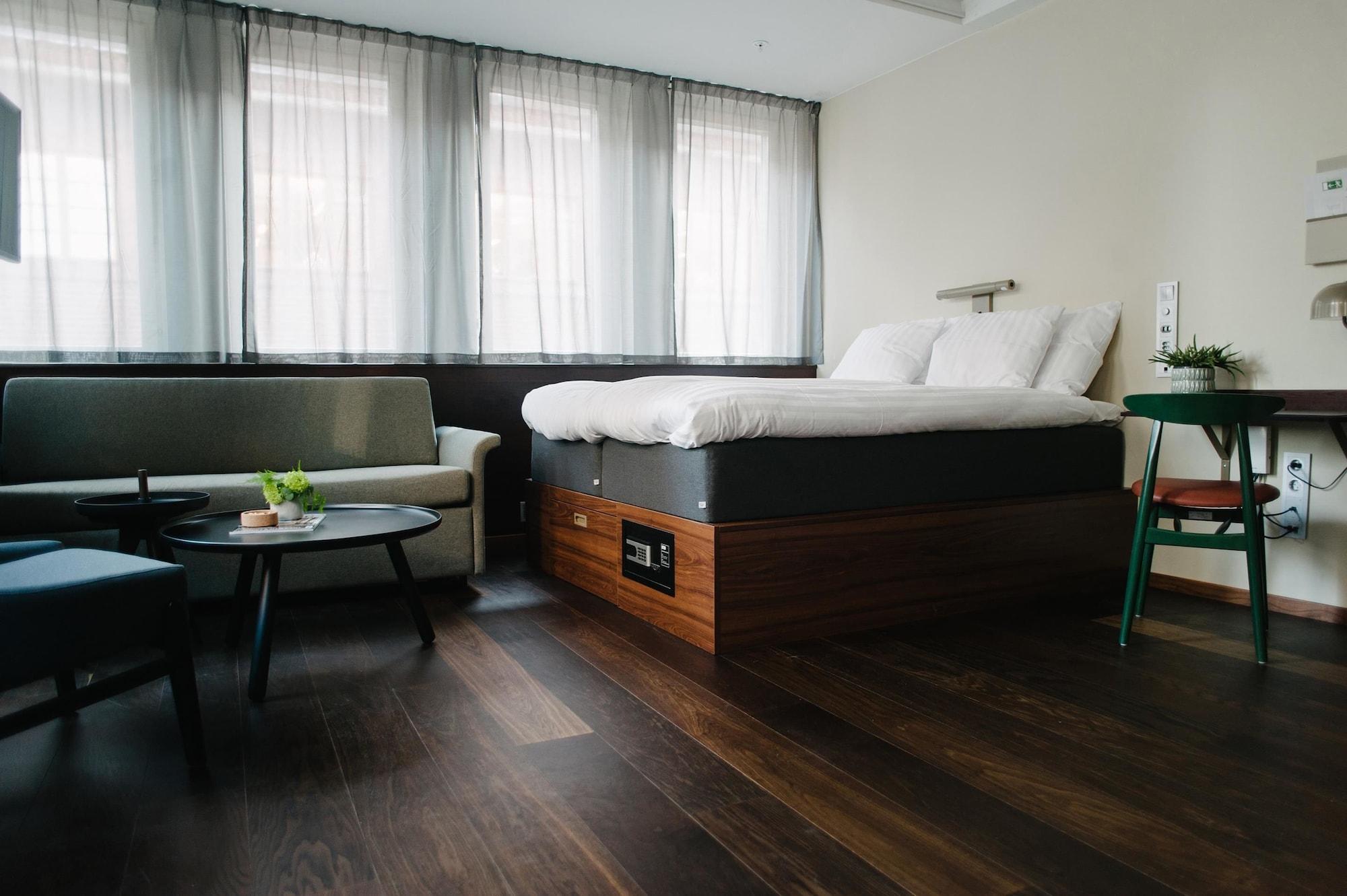 Western&hotel